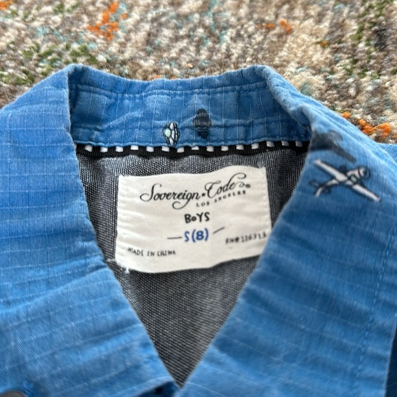 Sovereign Code boys blue denim polo thirt size8 with airplanes - Picture 2 of 4